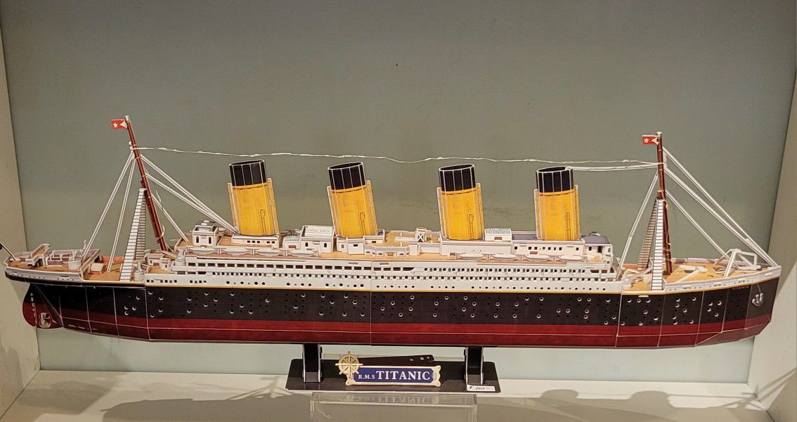 DIY Craft Instruction 3D Puzzle of the Titanic with LED Lights