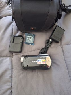 Canon VIXIA HF R11 camcorder