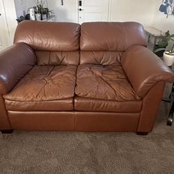 All 3 Pieces! Brown Leather Sofas And Ottoman