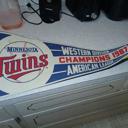 Sports pennant