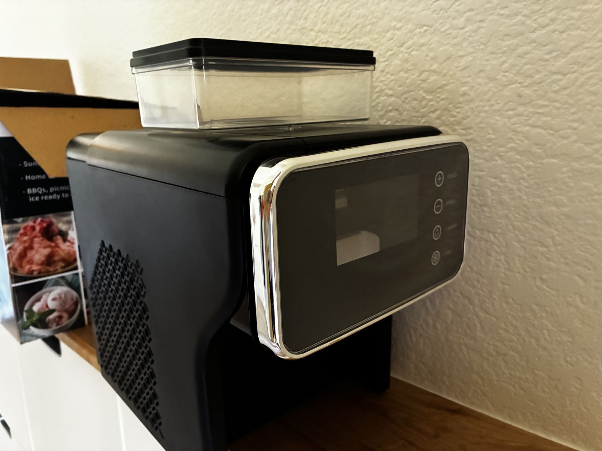 Shaved Ice / Ice Cream Machine