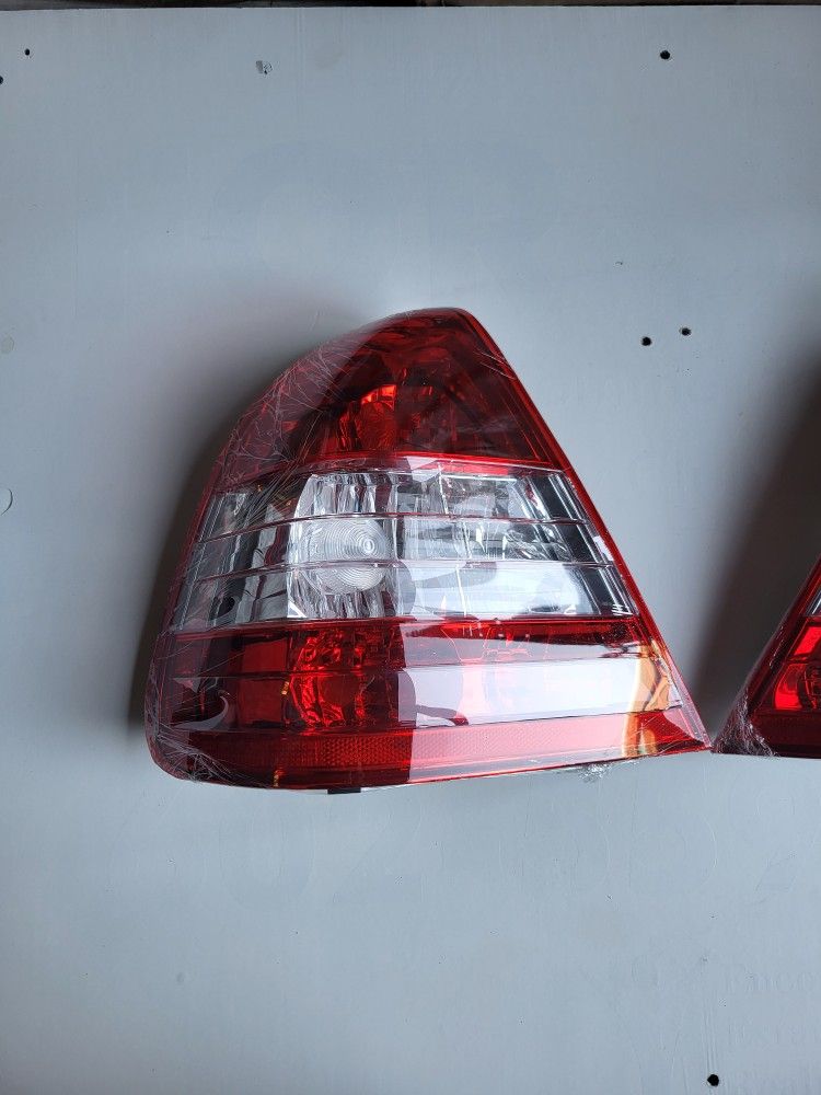 Mercedes benz taillights for 94 2000