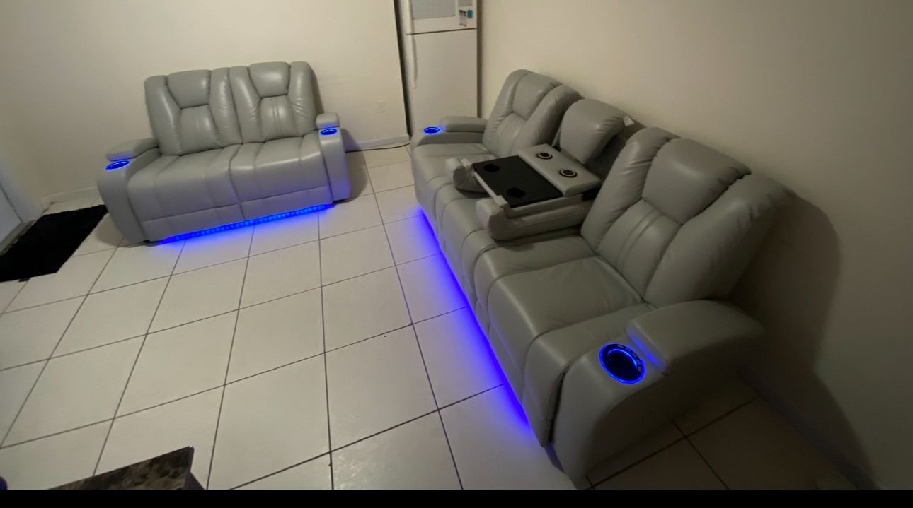 2 couch set, bigger one has 2 reclinable seats