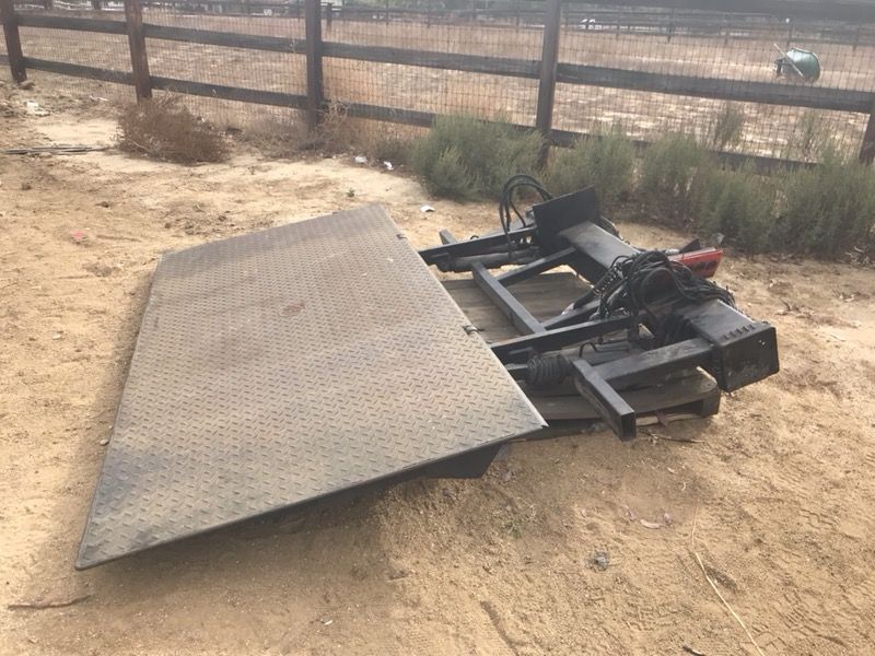 MBB Palfinger INTERLIFT gate. Model# IL022