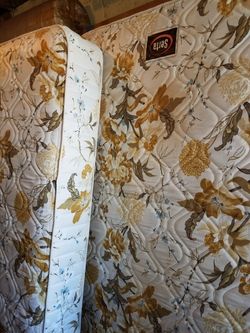 Recliner chair and two twin matress