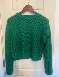 Women’s Sweater 🌷