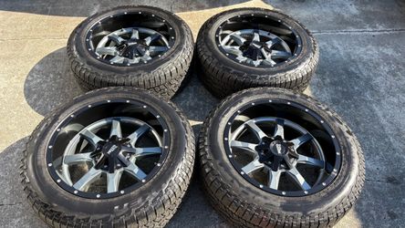 20 INCH MOTO METAL DEEP DISH NEW RIMS AND TIRES.6 lug universal