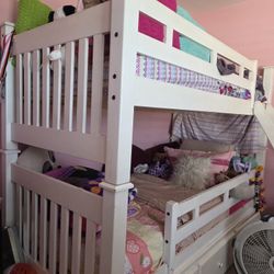 Twin Bunkbed