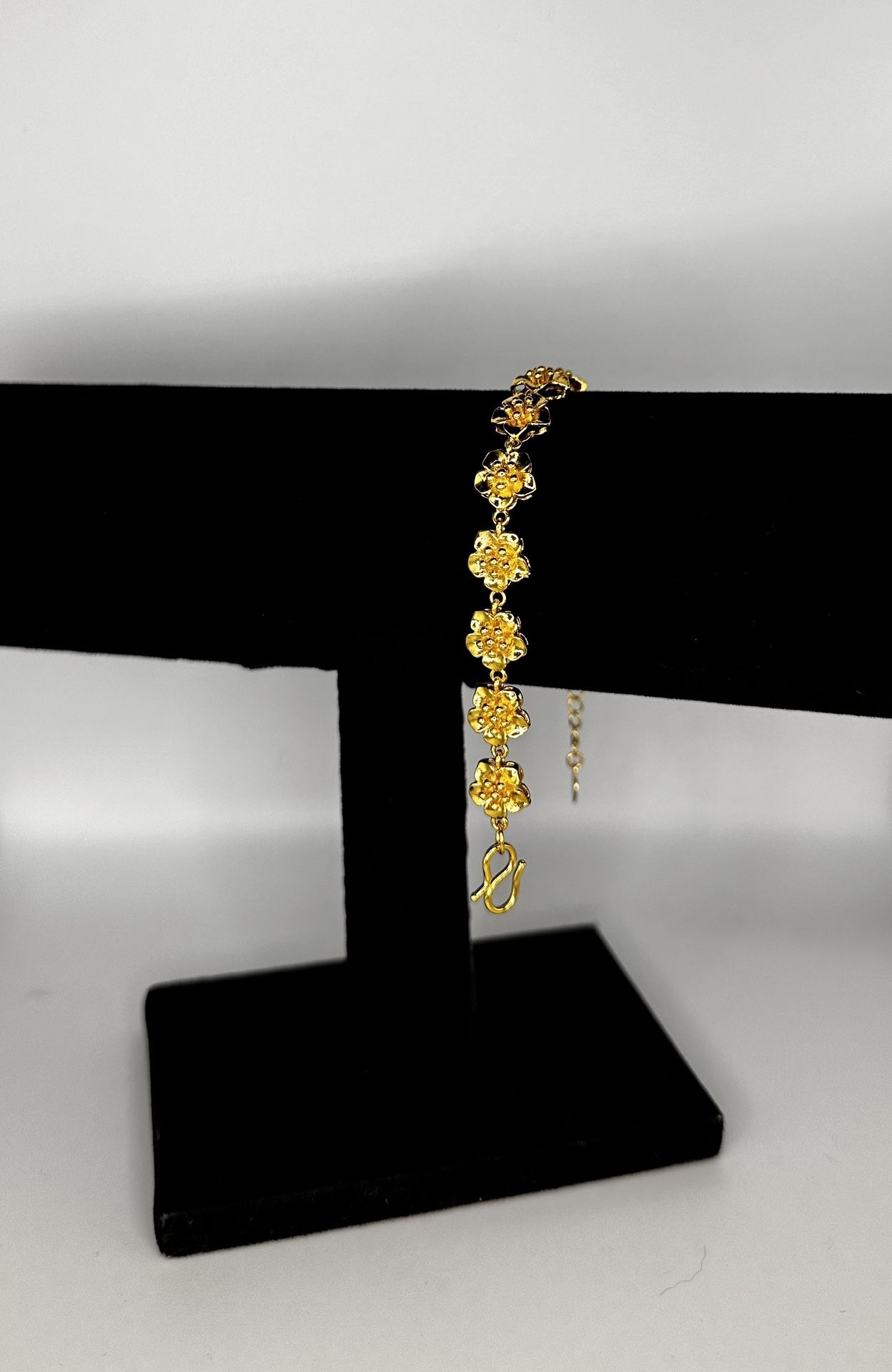 24 Karat Gold Flower Anklet/Bracelet
