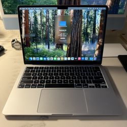 2024 13” MacBook Air M3 Chip 16GB Ram 512SSD! 90 day warranty! We offer financing!