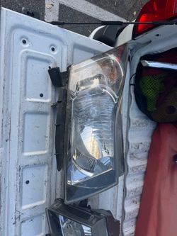 2012 -2016 Chevrolet Cruze head lights