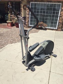 👉🏽 👉🏽 Exercise Machine!  $40. (O.B.O) WORK VERY GOOD!
