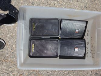 2 Carvin PM5, 2 JBL compact speakers,