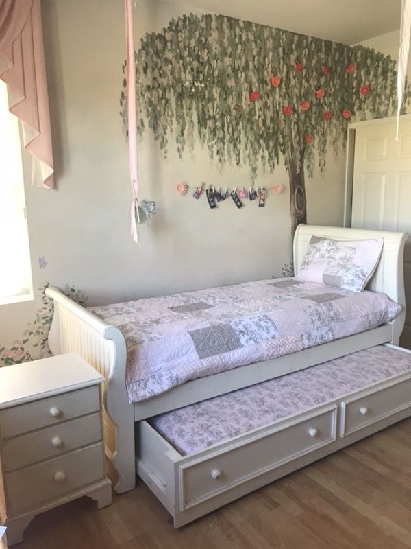 Bedroom Furniture For a Girl for Sale in San Diego, CA ...