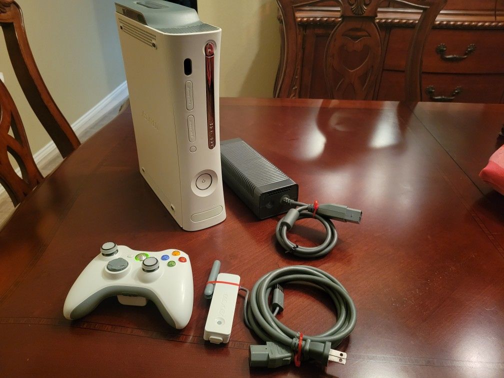 Like New Xbox 360 OG White 60gb Model