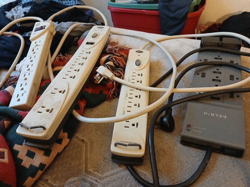 Surge Protectors Power Strips