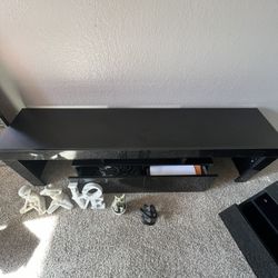 NIGHTSTAND / DRESSER / TV STAND