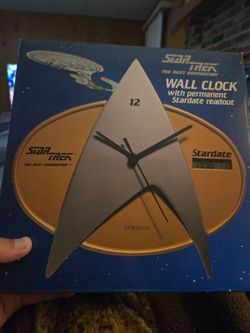 New old stock star trek battery operated wall clock