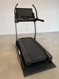 NordicTrack Treadmill - X32i Commercial Incline