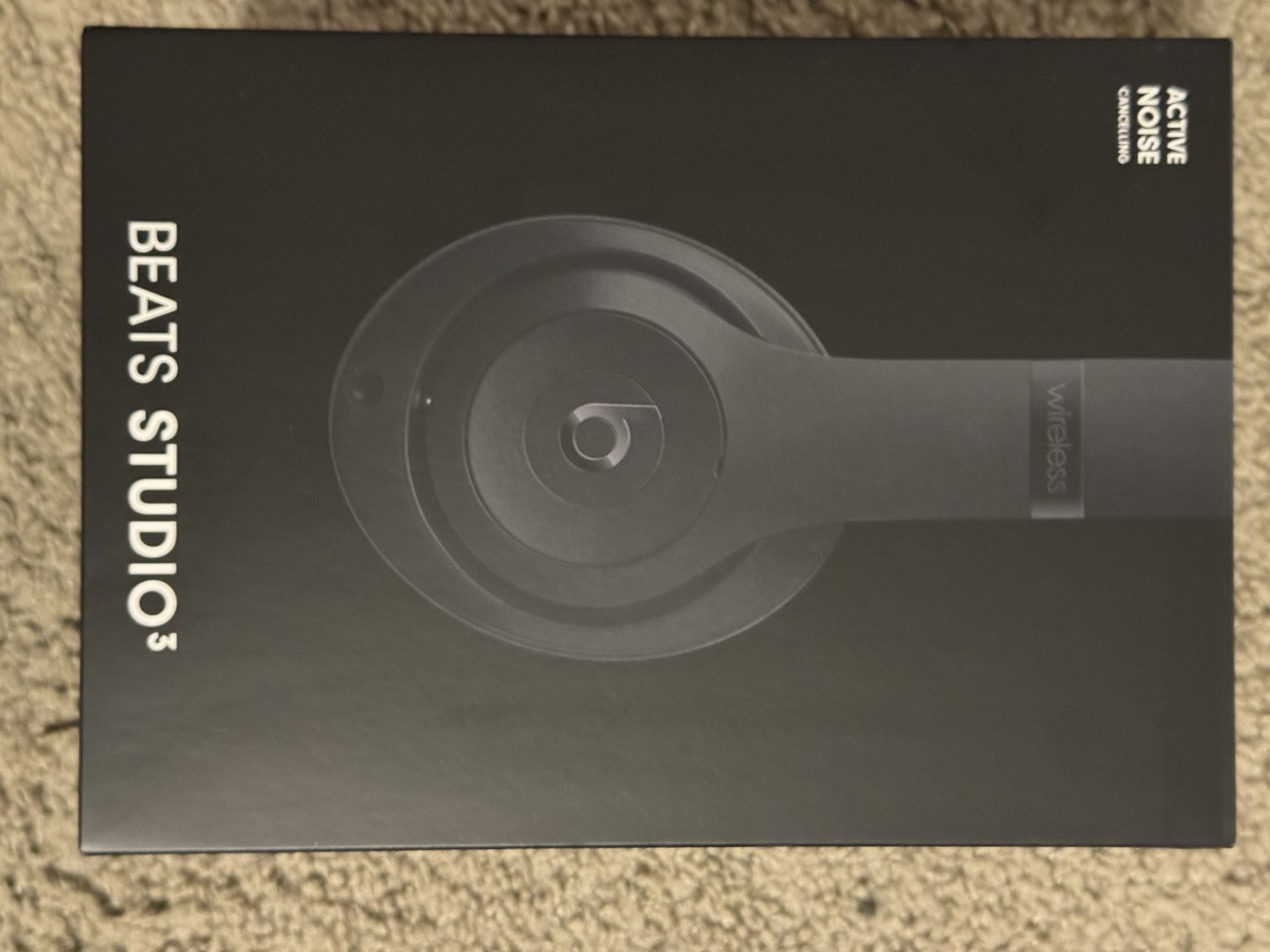 Brand New Beats Studio 3 (corporate Logo)