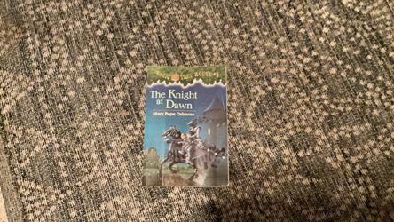 Magic Tree House #2: The Knight at Dawn