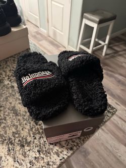 Embroidered Shearling / Fur Slides – Black