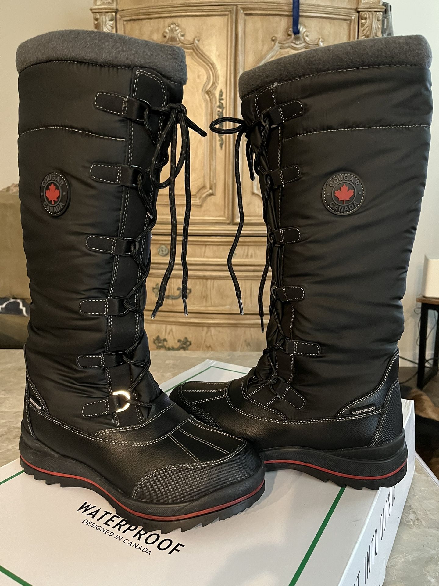 COUGAR Women’s Waterproof “Canuck” Black Snow Boots Size 8 from Canada Org. $145
