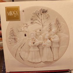 Mikasa Holiday Elegance Decorative Plate