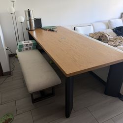 BRAND NEW 6-10 SEATS DINING TABLE