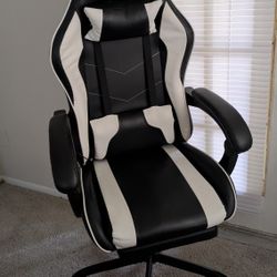 Desk chair 