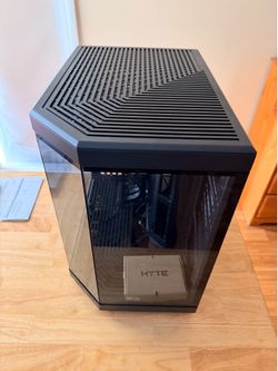 Y70 PC Black