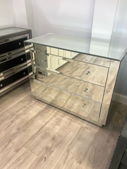Mirror nightstand