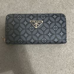 Brand New Black and Grey Women’s Wallet