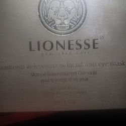 Lionesse Diamond Rejuvenation Facial And Eye Mask