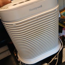 Honeywell Air Purifier 