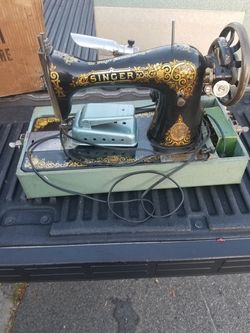 Vintage Singer Sew Machine