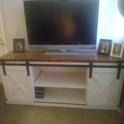 Entertainment Console, Farmhouse 