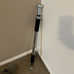 Pull Up Bar