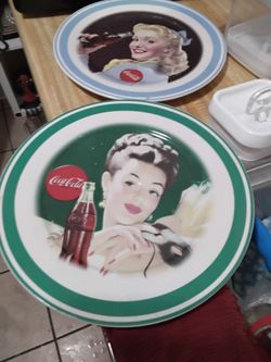Coca cola plates