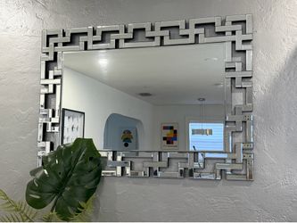 Accent Mirror
