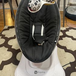4 Moms Mamaroo Multi Motion Baby Swing FOR SALE $75