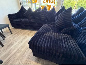 New Beautiful “L” Sofa on Clearance Sale. Save Few Hundred Bucks and Take Home This Lovely Couch