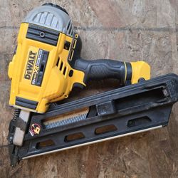 DeWalt 20V MAX Cordless 30 deg Framing Nailer Tool Only 20 V