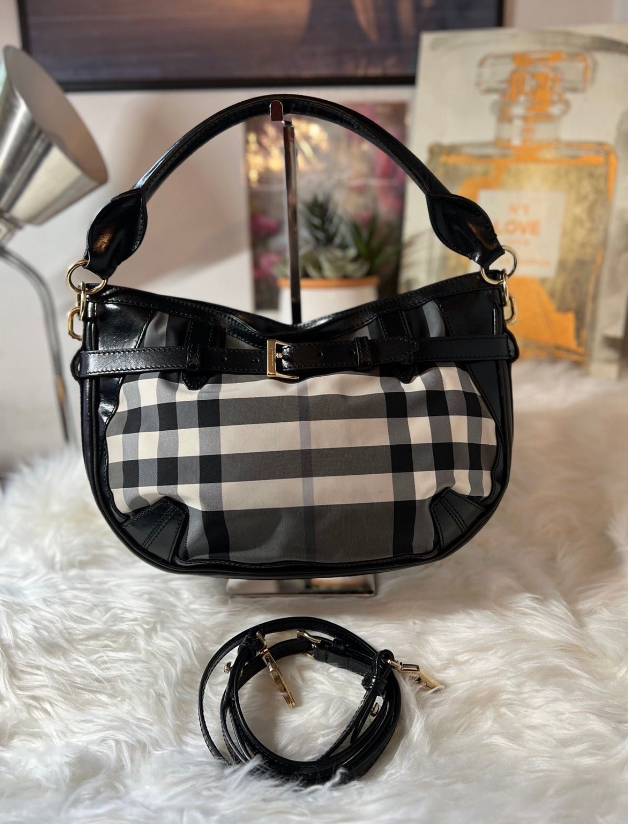 Burberry black and white bag (handbag, shoulder or crossbody bag)