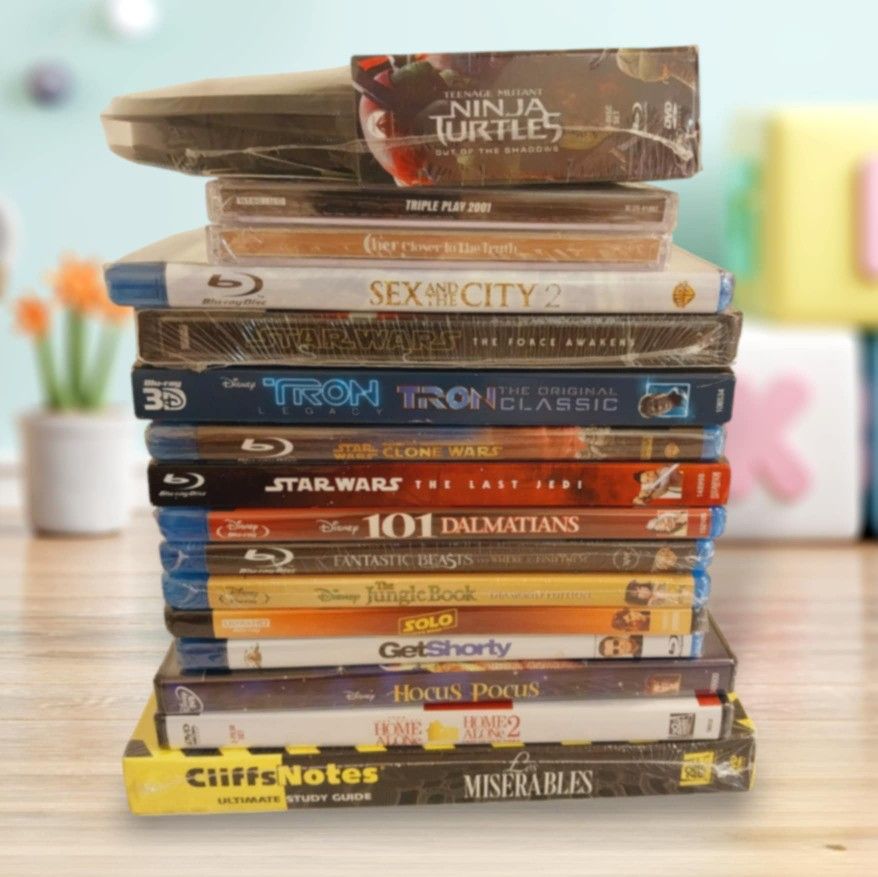 New Movies Completely Sealed, Prices Of Each In The Description
Fantastic Beasts and Where to Find Them Blu-ray $5
Teenage Mutant Ninja Turtles: Out o