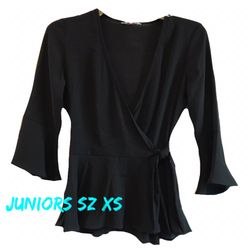 Final Sale NWT Junior Girls Candies bell sleeve top