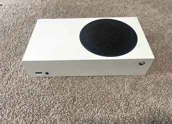 Xbox Series S 512GB  (Disc-Free Gaming) with Xbox Wireless Controller - 120FPS - Xbox Series S