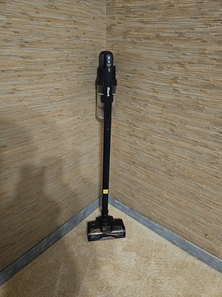 Shark Hypervelocity Stick Vacuum