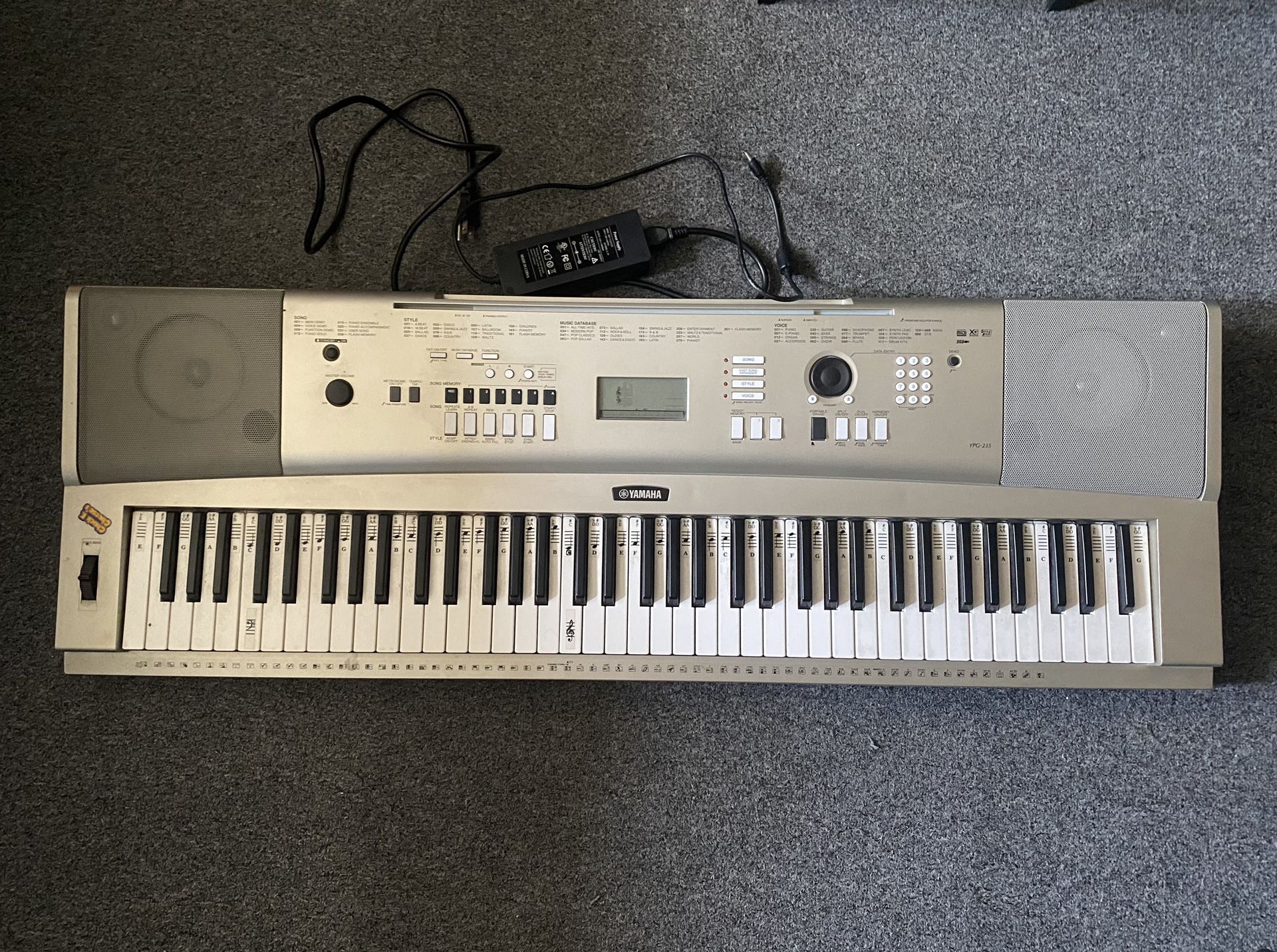 Yamaha Electronic Keyboard (YG-235)