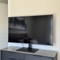 Samsung 65” 4K Smart TV